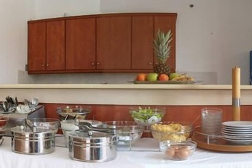 Plaka Hotel I