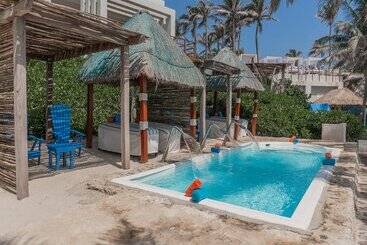 استراحتگاه The Pyramid Cancun