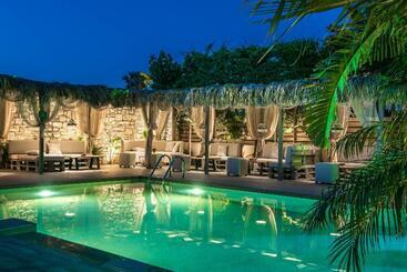 Alsus Boutique Hotel   Adults Only - Malevizi