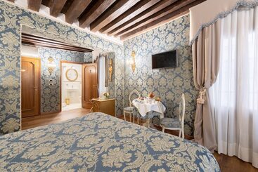 تختخواب و صبحانه Residenza La Loggia