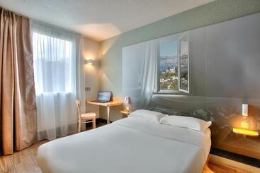B&b Hotel Antibes Sophia Antipolis