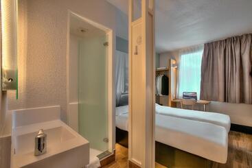 B&b Hotel Antibes Sophia Antipolis