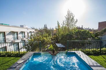 هتل Boutique Villa Elisa