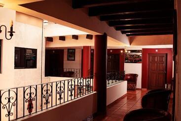 هتل El Carmen, Morelia