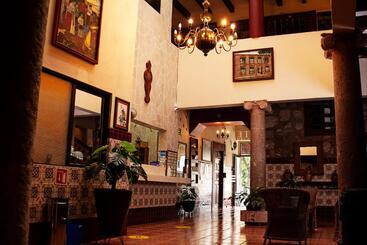 هتل El Carmen, Morelia