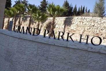 בית מלון כפרי Grand Park