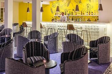 هتل H10 Ocean Suites