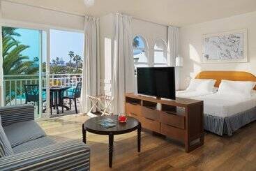 هتل H10 Ocean Suites