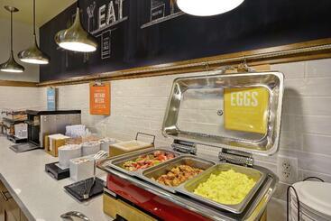 בית מלון כפרי Hampton Inn & Suites Dallas/plano East