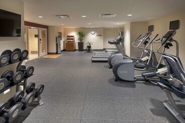هتل Hilton Garden Inn Chicago Downtown Riverwalk