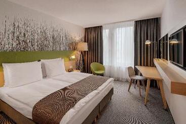 هتل Holiday Inn Frankfurt   Alte Oper, An Ihg