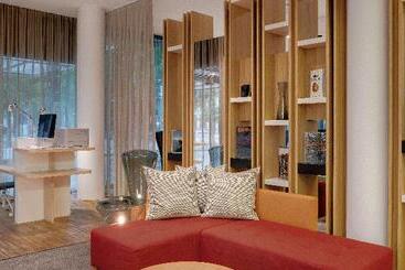 هتل Holiday Inn Frankfurt   Alte Oper, An Ihg