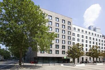هتل Holiday Inn Frankfurt   Alte Oper, An Ihg