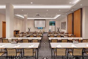 هتل Holiday Inn Frankfurt   Alte Oper, An Ihg