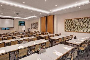 هتل Holiday Inn Frankfurt   Alte Oper, An Ihg