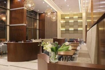 هتل Holiday Inn Jeddah Gateway, An Ihg