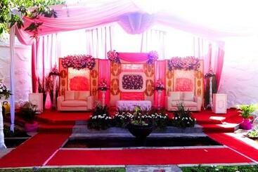 Metland Hotel Cirebon By Horison
