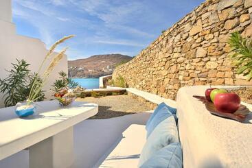 هتل Mykonos Pantheon
