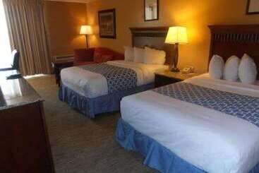 هتل Quality Inn & Suites Fort Collins