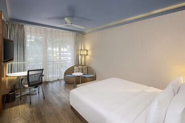Radisson Hotel Kandy - Kandy
