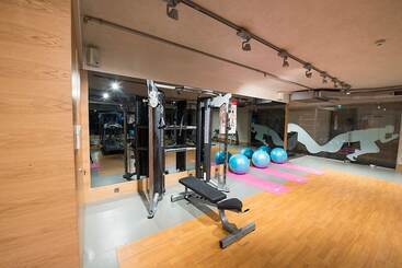 هتل Ramada By Wyndham Gemli̇k