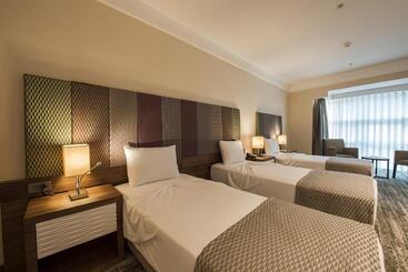 هتل Ramada By Wyndham Gemli̇k