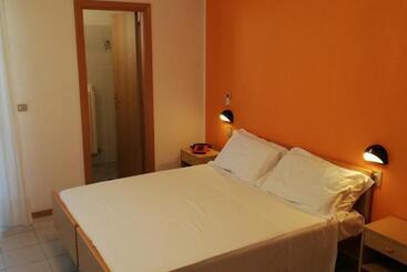 San Remo   All Inclusive   Fronte Mare   Spiaggia Privata - Martinsicuro