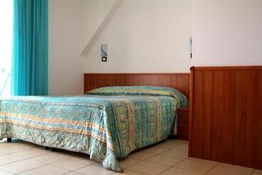 هتل San Remo All Inclusive Fronte Mare Spiaggia Privata