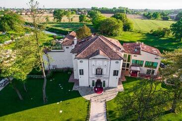 호텔 Villa Barbarich Venice Mestre