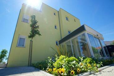 هتل Villa Liburnum