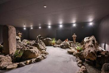 Nabeyahonkan Ryokan