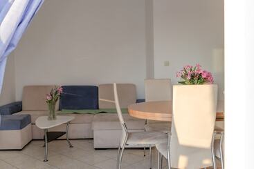 Aparthotel Marina Gromela