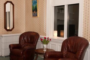 Centerspot Apartments