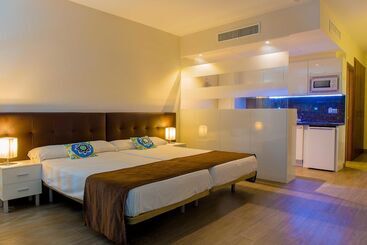 Bluesea Dimona Suites