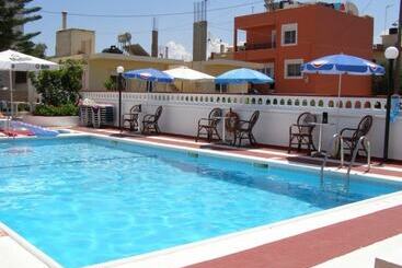 Eleni Apartments