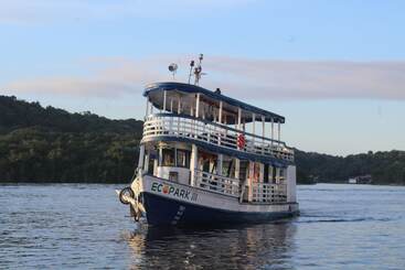 هتل Amazon Ecopark Jungle Lodge