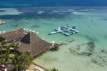 هتل Hamaca Beach