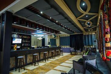 هتل Best Western Plus Paramount
