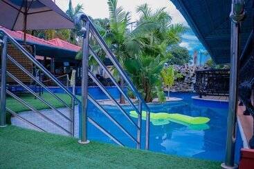 هتل Best Western Plus Paramount