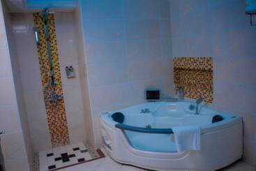 هتل Best Western Plus Paramount