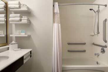 هتل Hampton Inn Chicago Downtown/n Loop/michigan Ave