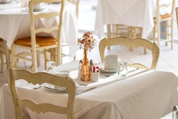 هتل Hôtel La Caravelle