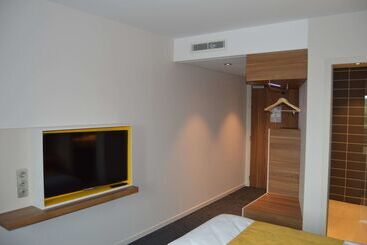酒店 Kyriad Prestige Pau – Palais Des Sports
