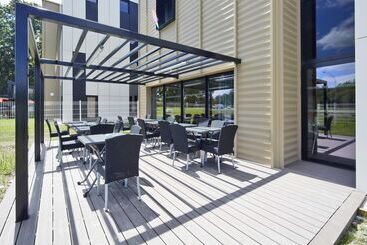 酒店 Kyriad Prestige Pau – Palais Des Sports