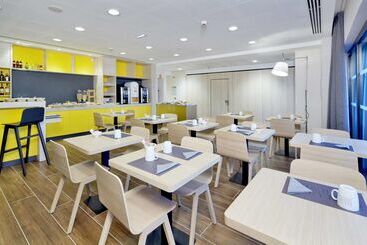 酒店 Kyriad Prestige Pau – Palais Des Sports