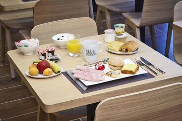 酒店 Kyriad Prestige Pau – Palais Des Sports
