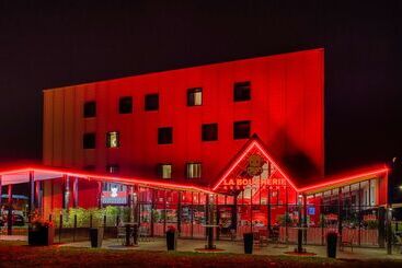 酒店 Kyriad Prestige Pau – Palais Des Sports