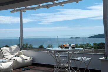 هتل Mare Monte Small Boutique