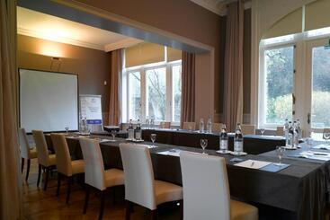 هتل Martin's Manoir