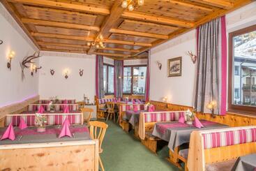 هتل Restaurant Platzwirt